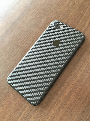 Review #31: dbrand Carbon Black skin for iPhone 7